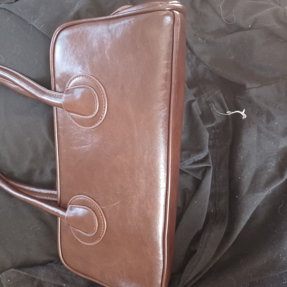 Elegant Brown Shoulder Bag